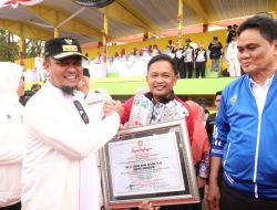 Bupati Bantaeng Raih penghargaan PGRI