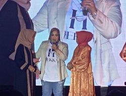 Putri Dakka Buat Air Mata Tumpah di Road Show Hekka