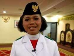 Ini Cerita Lilly Pembawa Baki Bendera Asal Papua Pegunungan