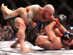 Kalahkan Makhachev, Volkanovski Sekaligus Hukum Mati Sambo