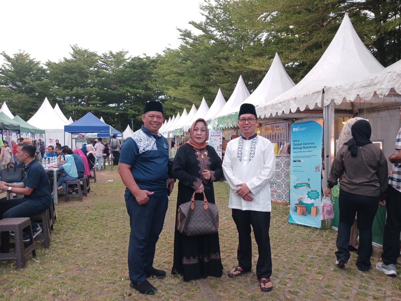 Blusukan ke pasar murah APINDO