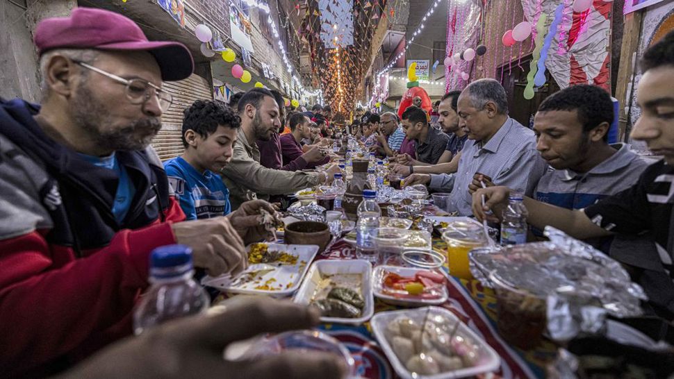 Tradisi iftar