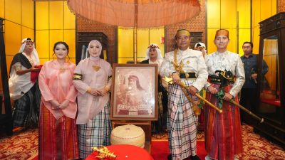 Dewan Adat Saoraja Bone Anugerahi Pj Gubernur Sulsel Gelar Adat Daeng Mappuji