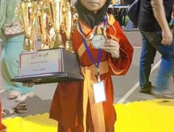Pesilat Cilik Tapak Suci Cabang Maccini Sombala Jihan Khumaira Maharani Putri Syam Meraih Medali Perak Pada Kejuaraan Kapoposang Cup 1 