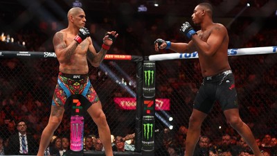 Alex Pereira KO Jamahal Hill