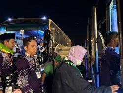 Jemaah Haji Gelombang Kedua Diimbau Kenakan Baju Ihram Sejak di Embarkasi