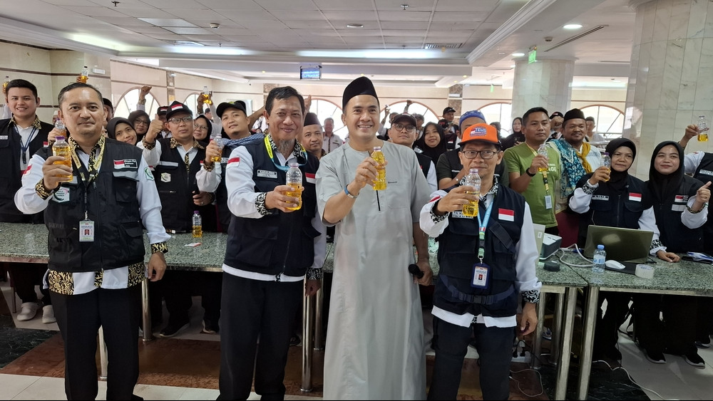 Kepala Klinik Kesehatan Haji Indonesia (KKHI) Madinah, dr. Karmijono sampaikan cara cegah dehidrasi