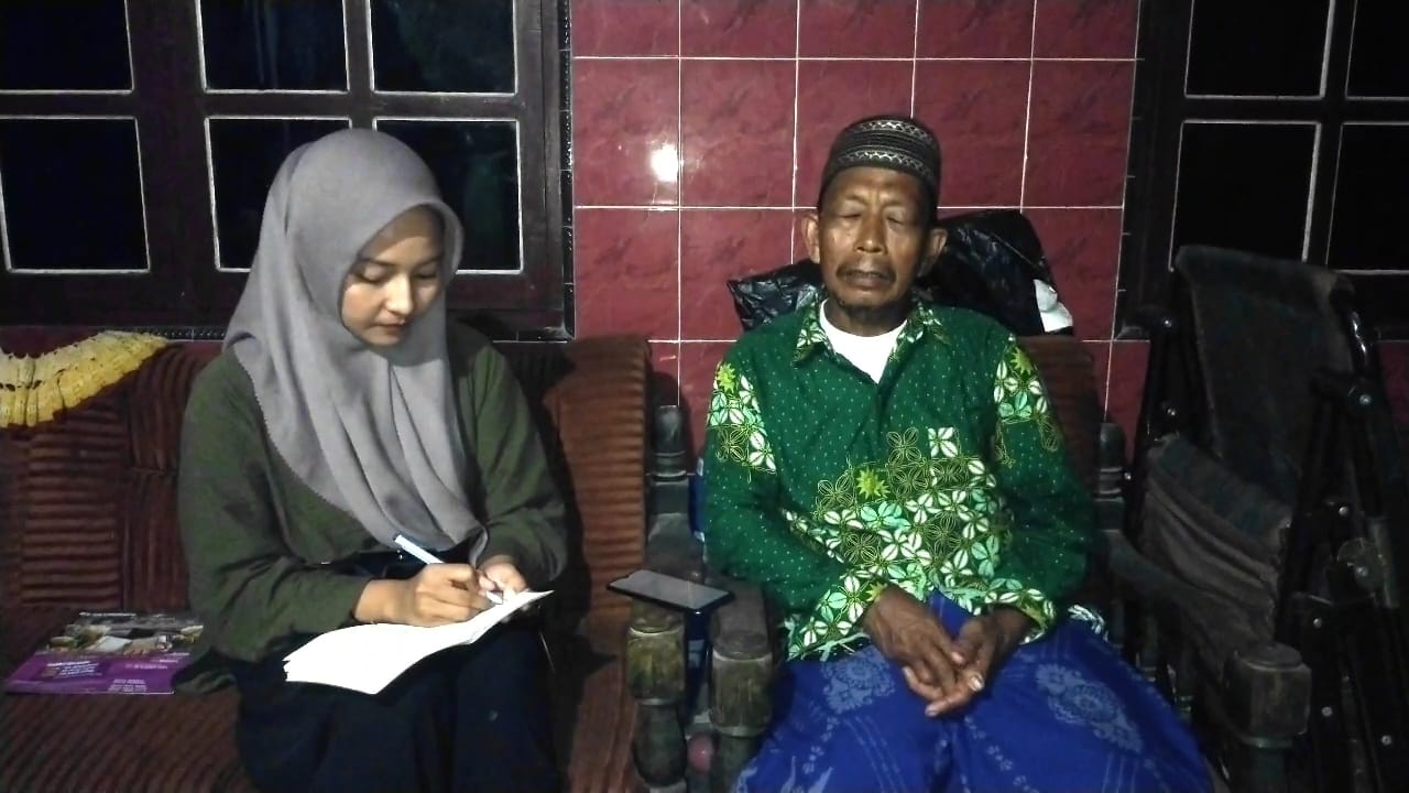 Ketua Pimpinan Cabang Muhammadiyah Bungoro Pangkep Ilham, S.Pd, diwawancarai penulis