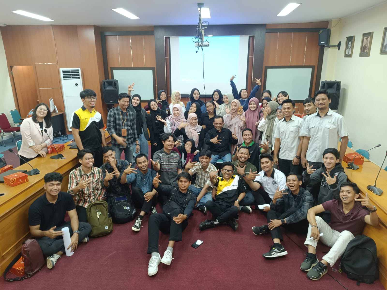 Departemen Ilmu Komunikasi