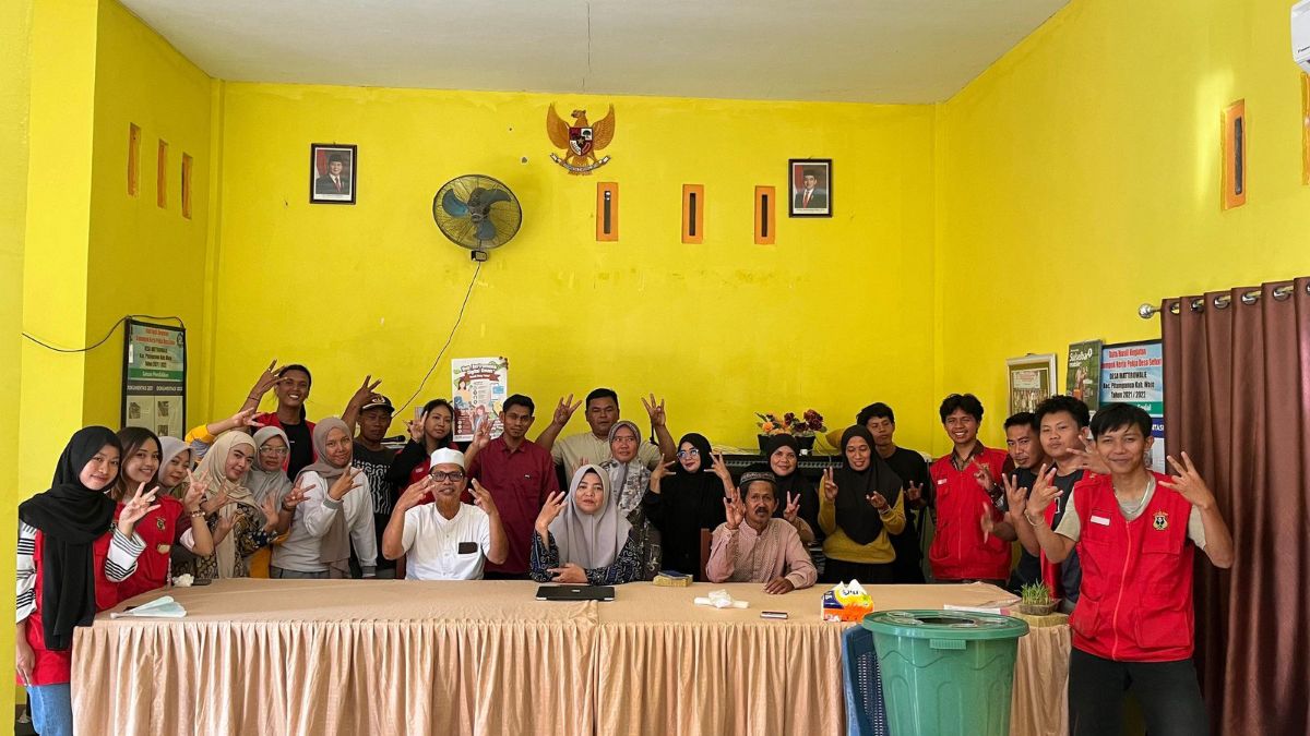 Mahasiswa KKN-T