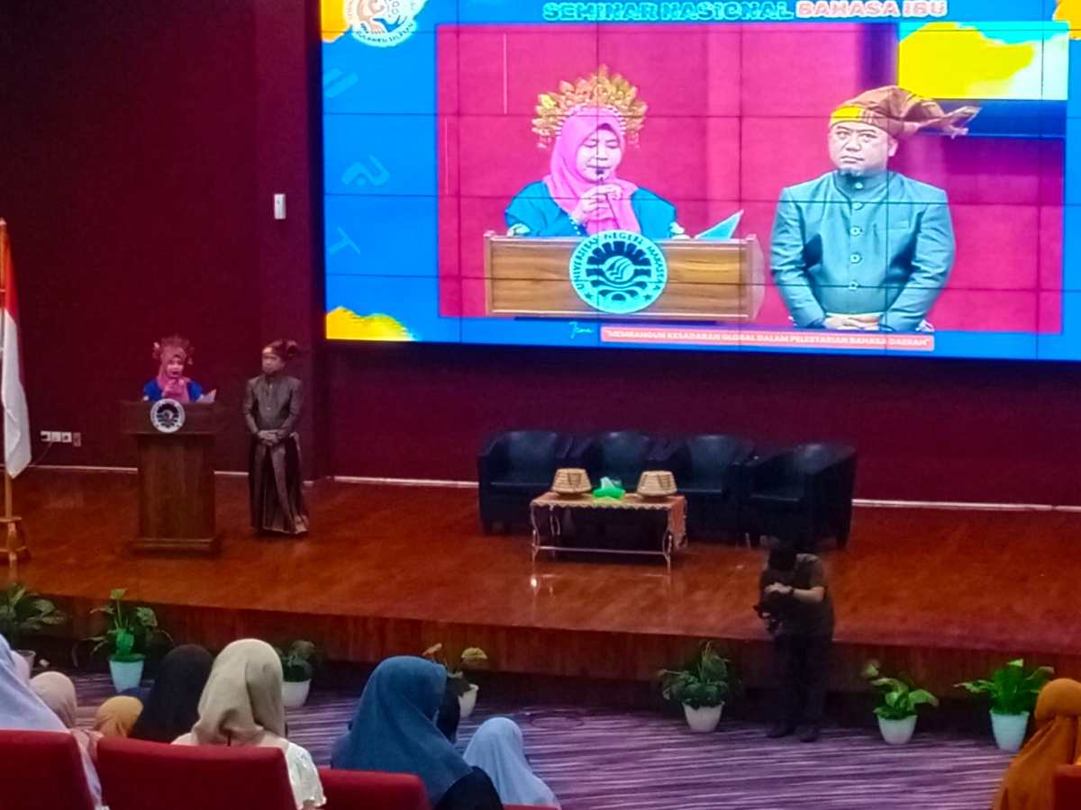Seminar Nasional Hari Ibu