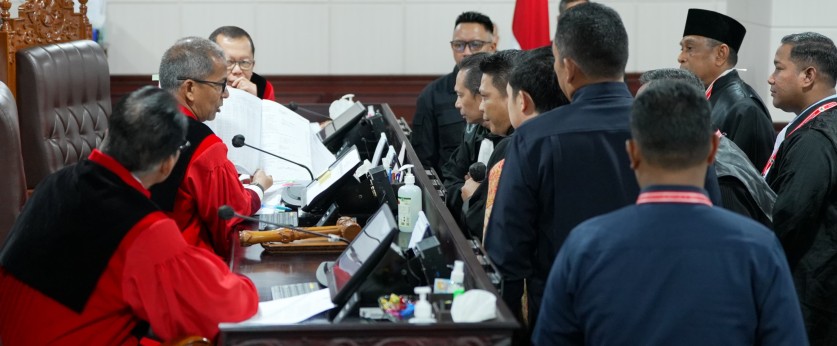 Sidang mk