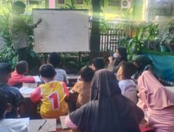 Mahasiswa Universitas Tamalatea Makassar Mengajar Bahasa Inggris di Kampus Lorong K-Apel