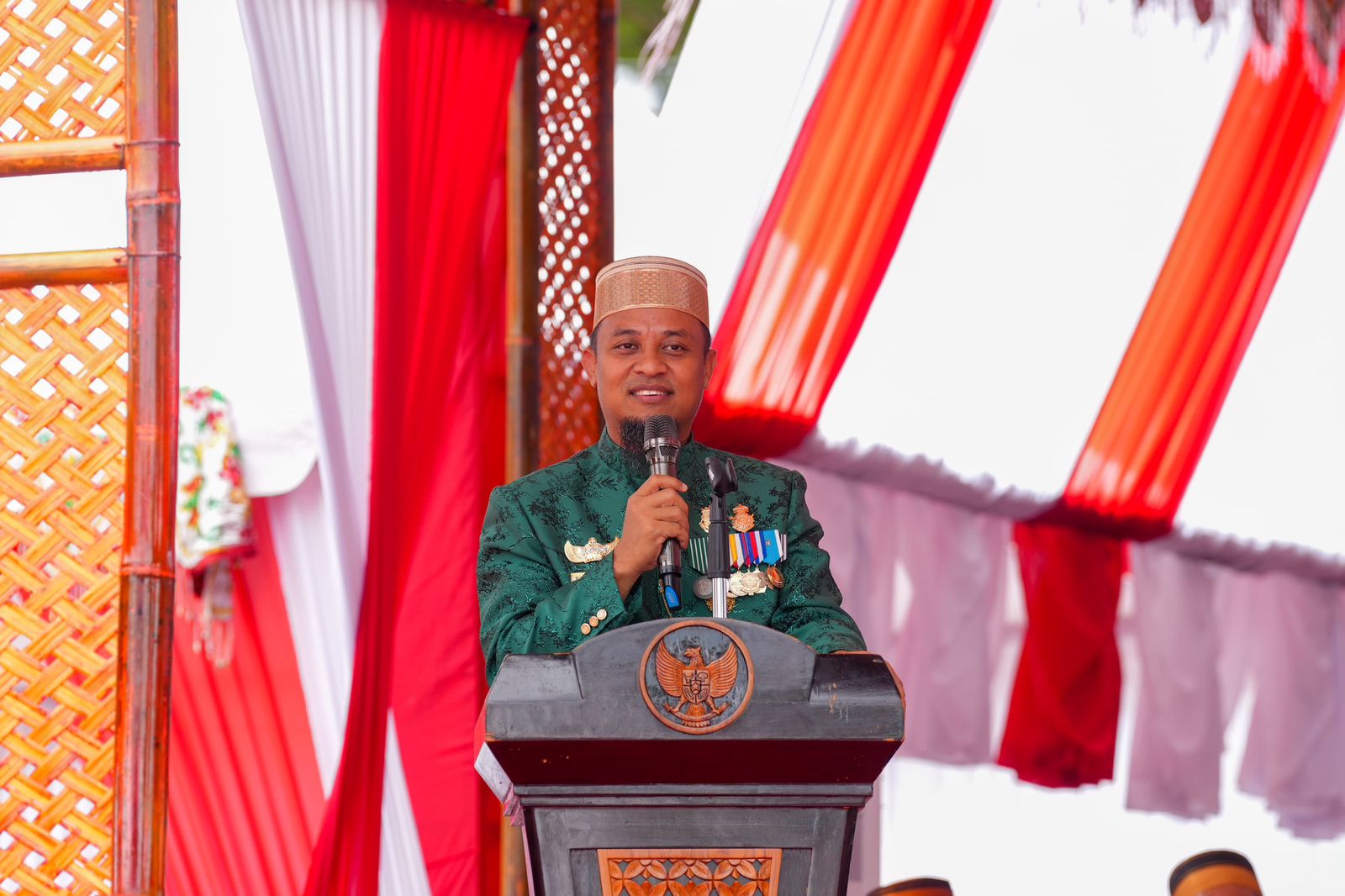 Gubernur Sulsel, Andi Sudirman Sulaiman.