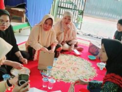 Ibu-ibu K-Apel Belajar Menulis Caption untuk Produknya