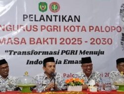 Drs.Basman Lantik Ketua-Ketua Bidang PGRI Kota Palopo, Ini Namanya