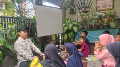 Merangkainya Menjadi Lampang Kana (Kalimat) Dalam Bahasa Makassar