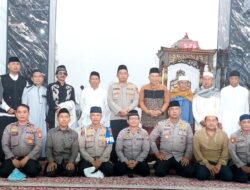 Wakapolrestabes Makassar Shalat Subuh di Mesjid Jami Tamangapa
