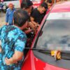 Damkar Polman Selamatkan Balita Terkunci Dalam Mobil