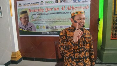 Ustadz Hajar Akbar