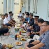 Nasi Kuning “DPR” dan Es Teh Selepas Jumatan di Masjid Ashabul Jannah DPK Provinsi Sulsel