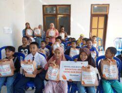 Rumah Zakat Makassar Bantu Perlengkapan Sekolah Anak Yatim dan Dhuafa di Kelurahan Tidung