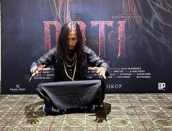 Duta Dua Ribu Tampil Perdana di Film Layar Lebar “Doti: Tumbal Ilmu Hitam”