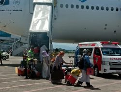 Kloter Pertama Debarkasi Makassar Tiba, Satu Orang Wafat