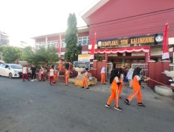 Komplek SDN Kalukuang Sambut HUT RI dengan ini