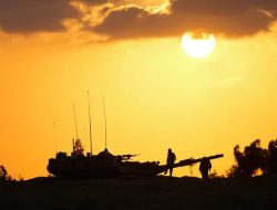 Mencekam, Israel Terjepit Antara Hamas dan Hizbullah