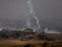 Tank Israel Bermanuver, Gaza Sendirian