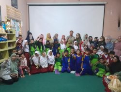 Sri Gusty: Perlu Reward untuk Memantik Anak Menulis