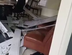 Beredar Video Plafon Ruang Rapat Disdik Sulsel Rubuh