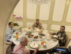 Presiden Jokowi Jamu Tiga Bacapres, Anies Ditawarkan Sayur, Ganjar – Prabowo Bahas Kupat