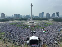 Jutaan Massa Tumpah Pada Aksi Bela Palestina di Monas