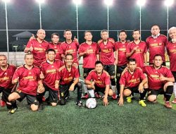Gubernur Kaltara Meriahkan Eksebisi Mini Soccer Alumni SMANSA