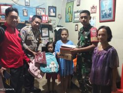 Babinsa dan Bhabinkamtibmas Sambung Jawa Swadaya Sisihkan Tabungan Bantu Perlengkapan Sekolah Anak Yatim Piatu