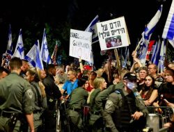 Muak dengan Netanyahu, Warga Israel Unjuk Rasa