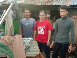 James Wehantouw, Caleg PSI Dapil 3 Tamalanrea dan Biringkanaya Berbagi Kasih ke Gubuk Nenek Norma di Lanraki