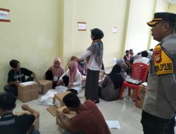 Polres Barru Kawal Proses Penyortiran Surat Suara