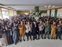 Ketua Bawaslu Bulukumba Lantik Ratusan PTPS Ujung Bulu