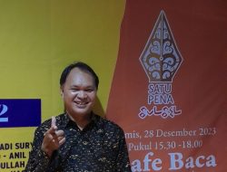 Masuk Lewat Jendela, Nyalakan Pemancar Pukul 04.00 Dini Hari