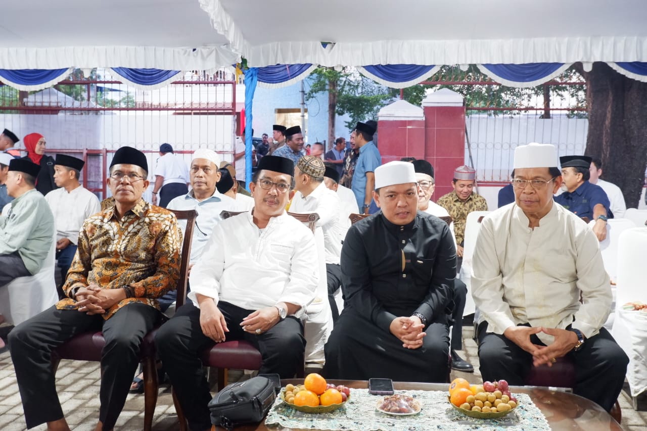 Ketua Pengadilan Tinggi (KPT) Makassar Dr.H.Zainuddin Mappong SH.,M.Hum