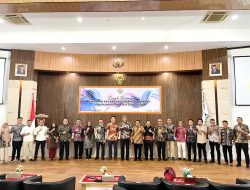 Pj. Bupati Bantaeng Serahkan LKPD Unaudited Tahun Anggaran 2023 ke BPK