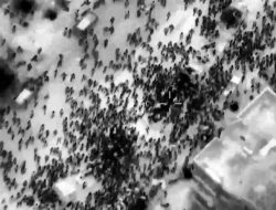 Israel Bombardir Warga Gaza Saat Tunggu Bantuan