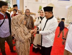 Hingga Malam, Warga Hadiri Open House Pj Gubernur Sulsel