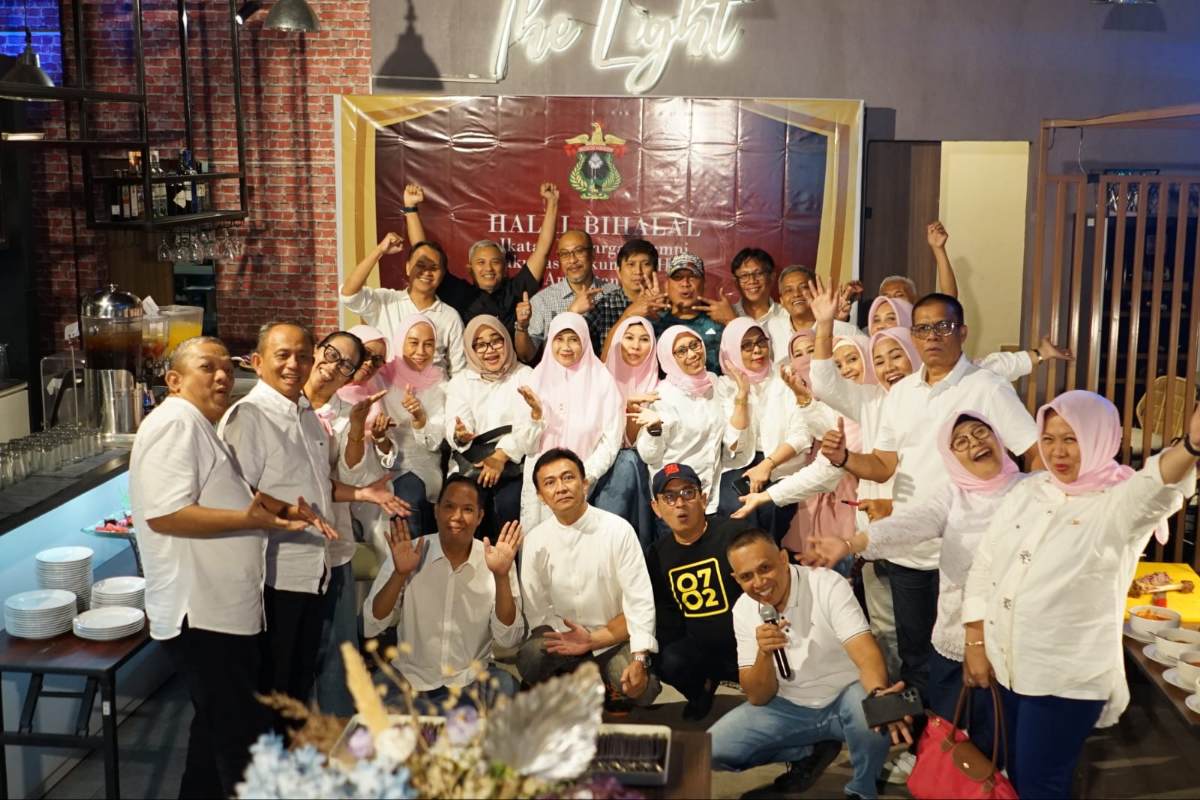 Halal Bihalal Ikatan Keluarga Alumni (IKA) Fakultas Hukum Universitas Hasanuddin (FH-UH) Angkatan 87, yang diadakan di The Light Hotel Mercure