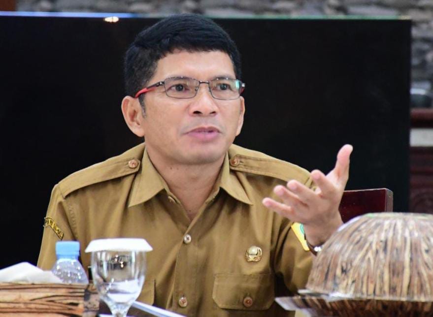 Kepala Dinas Pemberdayaan Masyarakat dan Desa (PMD) Kabupaten Sinjai, Dr. Yuhadi Samad sampaikan transaksi non tunai desa