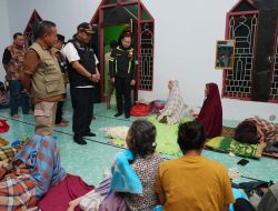 Penjabat Gubernur Sulsel Kunjungi Titik Banjir Terparah di Luwu