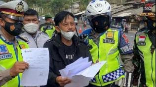 Kang Mus Preman Pensiun